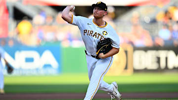 Toronto Blue Jays v Pittsburgh Pirates
