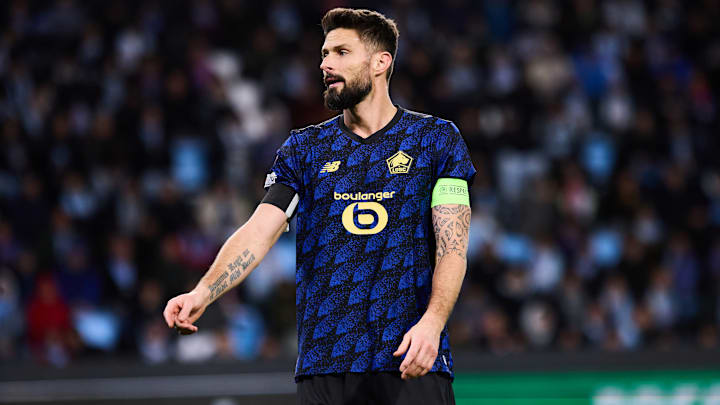 Olivier Giroud s'est fait siffler par les supporters lillois. 