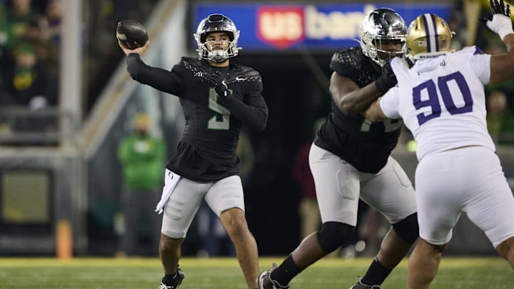 Against Washington on November 30, Dante Moore came in with 9:41 to go in the fourth quarter, led a touchdown drive and completed 3-3 passes for 27 yards.