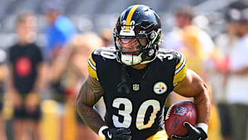 Los Angeles Chargers v Pittsburgh Steelers