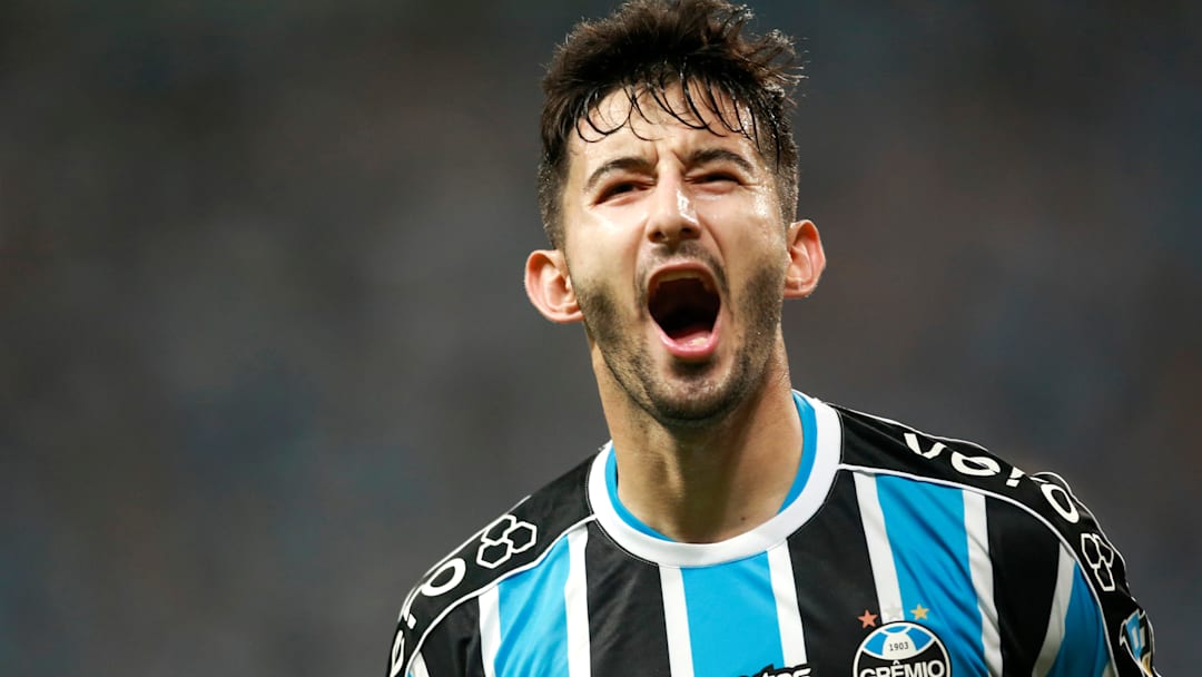 Time italiano acena com proposta milionária para tirar volante Villasanti do Grêmio