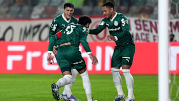Palmeiras goleia o Universitário e é o destaque da ida das oitavas de final da Libertadores