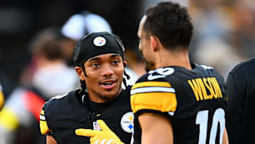 Pittsburgh Steelers wide receivers Calvin Austin III, Roman WIlson
