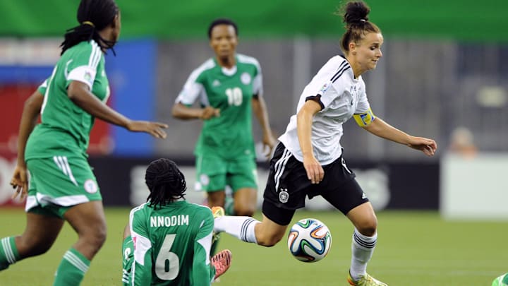 Sarah Nnodim, Lina Magull