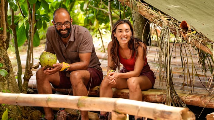 “Go Kick Rocks, Bro” – An unexpected shakeup shifts the castaways’ game trajectories in an all-new direction. Teammates must rely on one another to succeed in a grueling immunity and reward challenge. Then, a wild goose chase unfolds to reinstate one castaway’s vote after the discovery of a beware advantage, on SURVIVOR, Wednesday, Oct. 15. Pictured (L-R): Nate Moore and Savannah Louie. Photo: Robert Voets/CBS ©2025 CBS Broadcasting, Inc. All Rights Reserved.