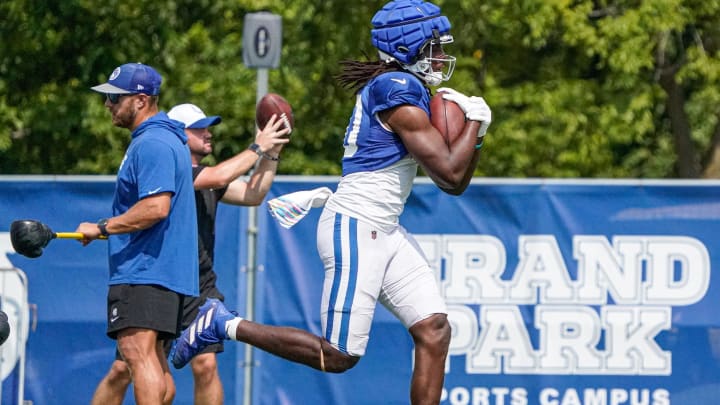 Indianapolis Colts tight end Jelani Woods (80) makes a catch during Colts Camp at Grand Park on Sunday, August. 4, 2024, in Westfield Ind.