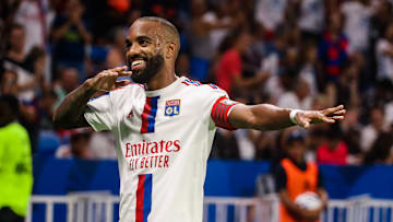 Alexandre Lacazette performe avec l'OL