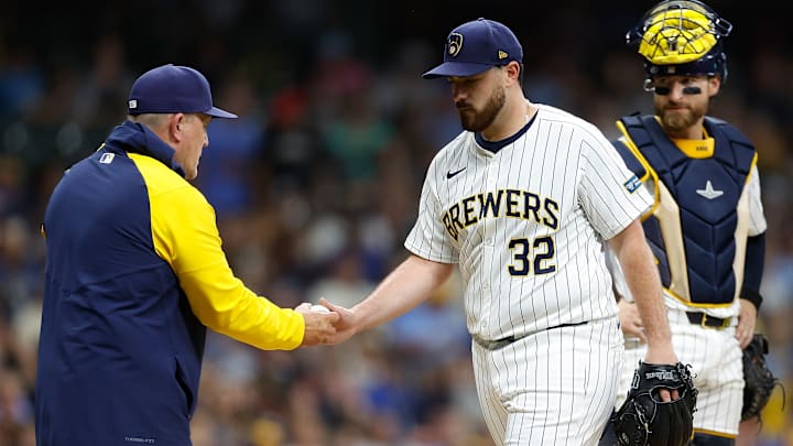 Arizona Diamondbacks v Milwaukee Brewers