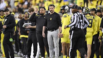 Oct 4, 2024; Eugene, Oregon, USA; Oregon Ducks head coach Dan Lanning waits to talk to an referee during the second half against the Michigan State Spartans at Autzen Stadium. Mandatory Credit: Troy Wayrynen-Imagn Images