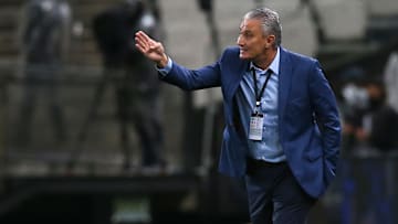 Em ano de Mundial, Tite dá indícios de que pouquíssimos testes serão feitos na seleção brasileira