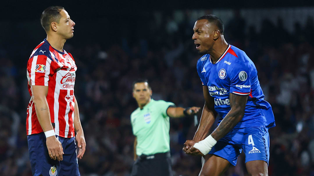 Cruz Azul v Chivas - Playoffs Torneo Apertura 2025 Liga MX