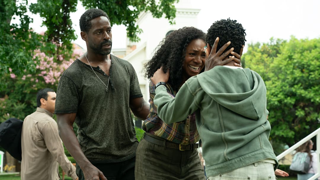 PARADISE - “Exodus” - Worlds collide. Time is of the essence for Xavier. Link and his team spring into action. Sinatra puts it all on the line. (Disney/Ser Baffo)
STERLING K. BROWN, ENUKA OKUMA