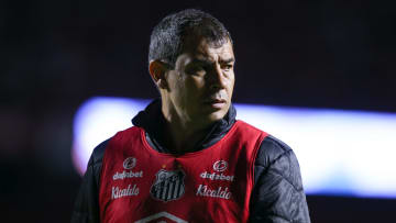 Fábio Carille é o atual treinador do Santos