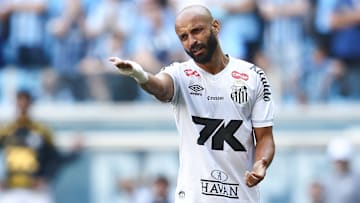 Santos é o vice-lanterna do Brasileirão 2025
