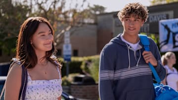 Lola Tung (Belly), Gavin Casalegno (Jeremiah) in The Summer I Turned Pretty