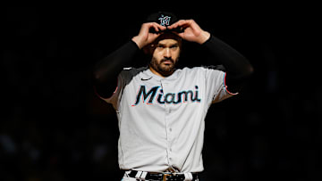 Miami Marlins v Milwaukee Brewers