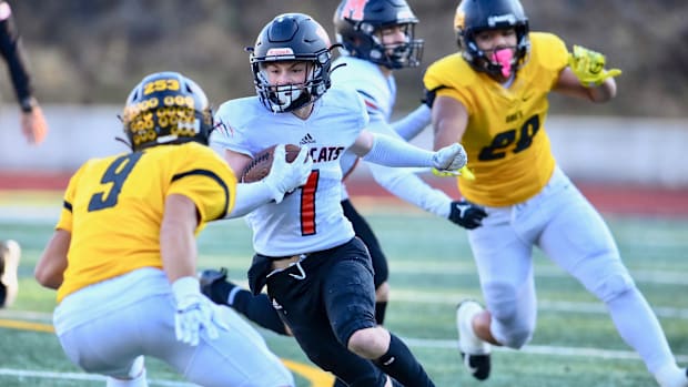 Monroe will start 10 seniors on offense in 2024, including wide receiver Mason Davis.