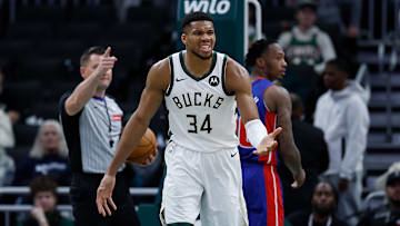 Detroit Pistons v Milwaukee Bucks