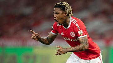 Abel Hernández teria chance de retornar ao Beira-Rio