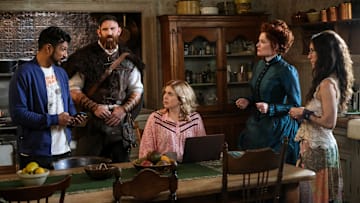 “His Girl Shiki” – Pete makes good on his promise to find someone for Sasappis by bringing in a wisecracking 1940s screenwriter who also has the ability to roam, on the CBS Original series GHOSTS, Thursday, April 3 (8:31-9:01 PM, ET/PT) on the CBS Television Network, and streaming on Paramount+ (live and on demand for Paramount+ with SHOWTIME subscribers, or on demand for Paramount+ Essential subscribers the day after the episode airs)*. Pictured (L-R): Utkarsh Ambudkar as Jay, Devan Chandler