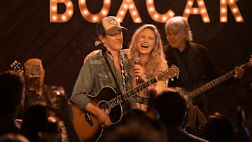 Kevin Bacon (Hub Halloran), Jennifer Nettles (Maryanne) in The Bondsman on Prime Video