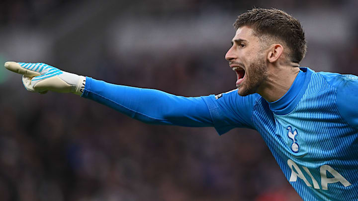 Tottenham joga em casa nesta quinta