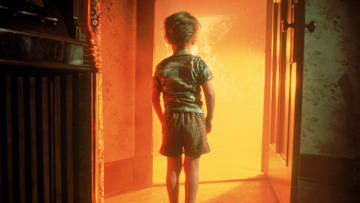 TCM Big Screen Classics Presents 'Close Encounters of the Third Kind'.. 
Richard Dreyfuss stars as cable worker Roy Neary, who along with several other stunned bystanders experience a close encounter of the first kind - witnessing UFOs soaring across the sky. After this life-changing event, the inexplicable vision of a strange, mountain-like formation haunts him.. Image Courtesy Fathom Events and Turner Classic Movies