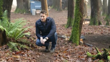 “Springland” – As Colter helps a young woman locate her free-spirited sister, he digs deeper into how the sister’s last days may lead to a dark secret she unearthed in this tight-knit town, on the CBS Original series TRACKER, Sunday, Feb. 25 (9:00-10:00 PM, ET/PT) on the CBS Television Network, and streaming on Paramount+ (live and on demand for Paramount+ with SHOWTIME subscribers, or on demand for Paramount+ Essential subscribers the day after the episode airs)*. Pictured: Justin Hartley as