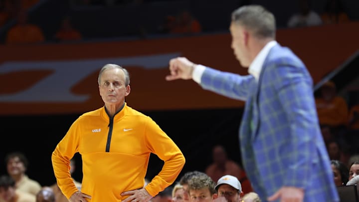 Feb 28, 2026; Knoxville, Tennessee, USA;  Tennessee Volunteers head coach Rick Barnes looks on as Alabama Crimson Tide head coach Nate Oats instructs his team during the second half at Thompson-Boling Arena at Food City Center. Mandatory Credit: Randy Sartin-Imagn Images