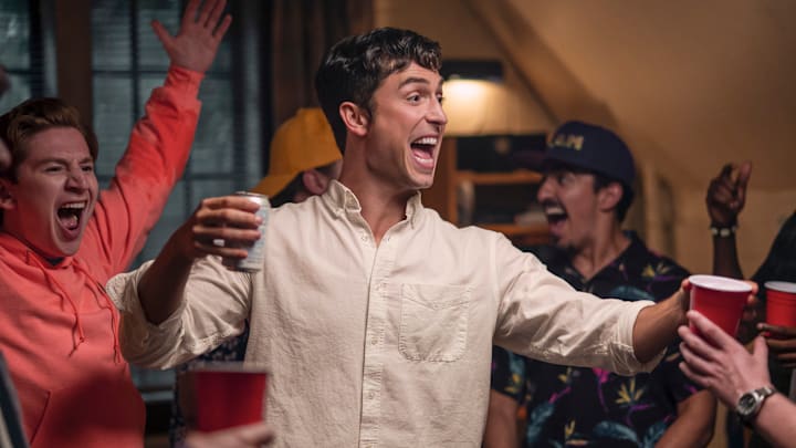 Benito Skinner in Overcompensating on Prime Video