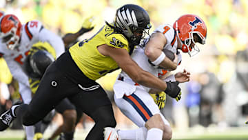 With the offense reloading Matayo Uiagalelei and the Oregon defense will have to take a bigger share of the load in the Ducks' 2025 title quest. Mandatory Credit: Troy Wayrynen-Imagn Images