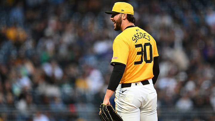 Milwaukee Brewers v Pittsburgh Pirates