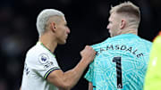 Richarlison et Aaron Ramsdale ont eu une altercation à la fin du derby 