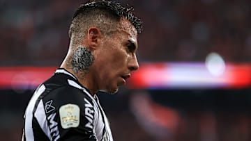 Atacante Vargas vai a campo em Governador Valadares
