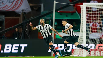 Savarino fez o único gol do Botafogo em Porto Alegre