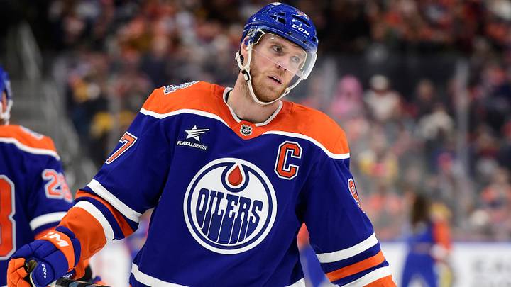 Pittsburgh Penguins v Edmonton Oilers