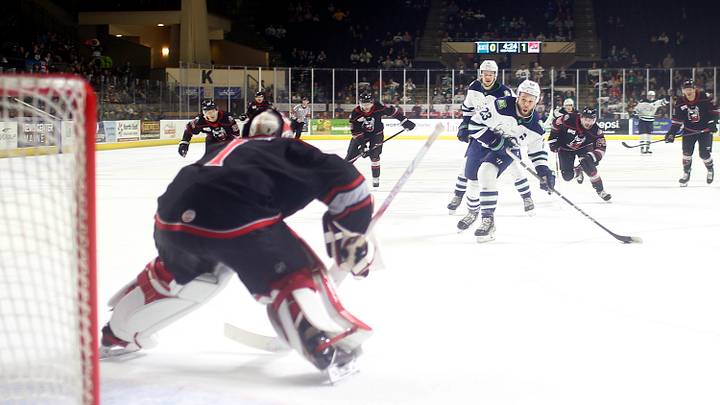 Adirondack Thunder