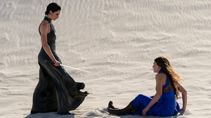 Natasha O’Keeffe (Lanfear), Rosamund Pike (Moiraine Damodred) in The Wheel of Time season 3. Image: Prime Video.