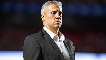 Hernán Crespo é um dos nomes na lista do Botafogo Hernán Crespo é um dos nomes na lista do Botafogo