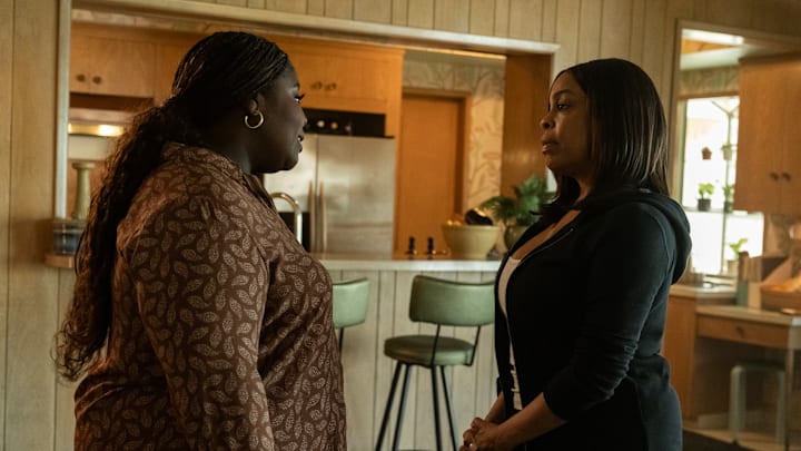 FX's Grotesquerie -- Episode 8 (airs Wednesday, October 23 at 10 p.m. ET/PT) Pictured (L-R): Raven Goodwin as Merritt Tryon, Niecy Nash as Lois Tryon. 