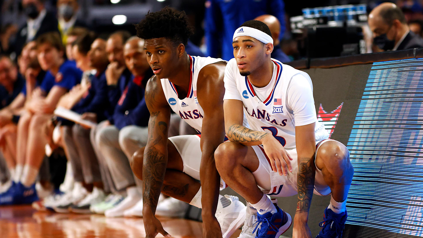 如何觀看 Creighton 對陣 Kansas Jayhawks 籃球比賽：時間、電視、投注、串流媒體