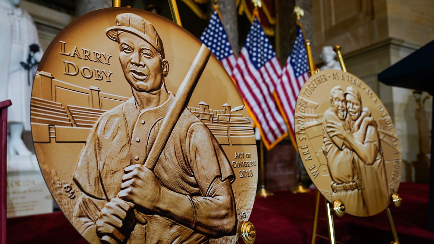 Five Drop-Dead Gorgeous Baseball Cards for Larry Doby Day