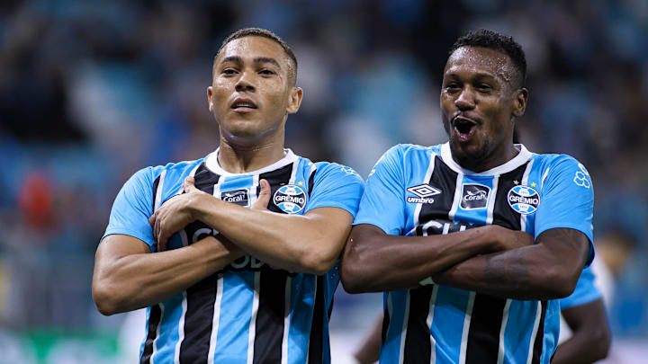 Carlos Vinícius faz grande início de temporada no Grêmio