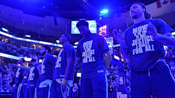 Phoenix Suns v Memphis Grizzlies