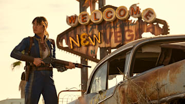 Ella Purnell (Lucy MacLean) in FALLOUT SEASON 2