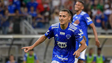 Tuntum EC e Cruzeiro medem forças na segunda fase da Copa do Brasil. 