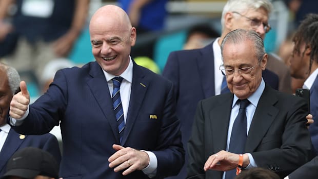 Florentino, junto a Infantino