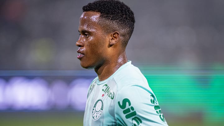 Colombiano pode ser titular pela primeira vez