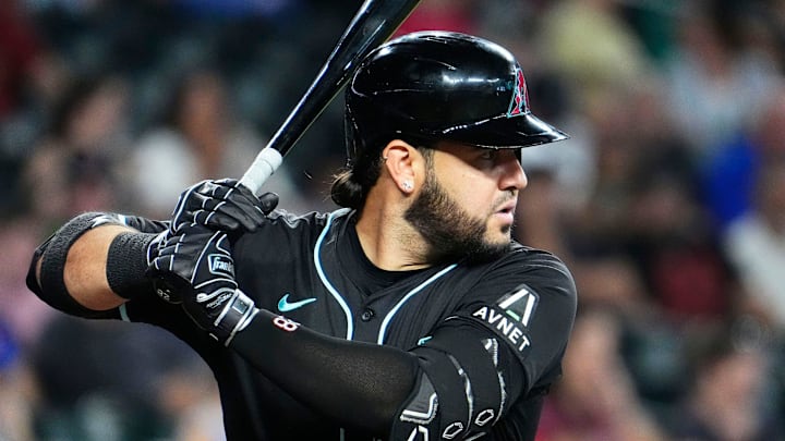 Arizona Diamondbacks Eugenio Suarez (28) bats against the New York Mets in the second inning at Chase Field in Phoenix on Aug. 29, 2024.
