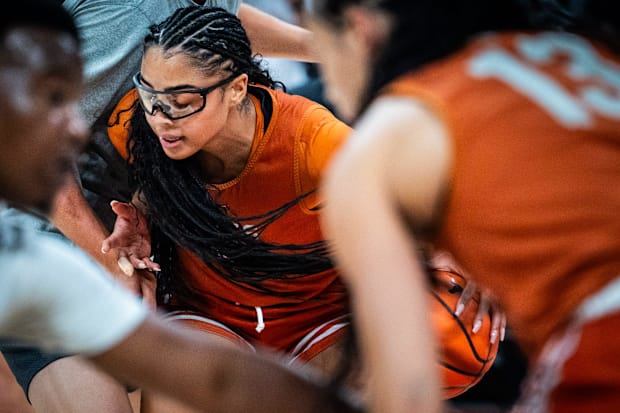 Laila Phelia during practic